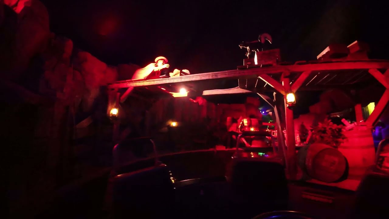 Red Bandits Adventure - Attractiepark Slagharen - Onride - 13-04-2024