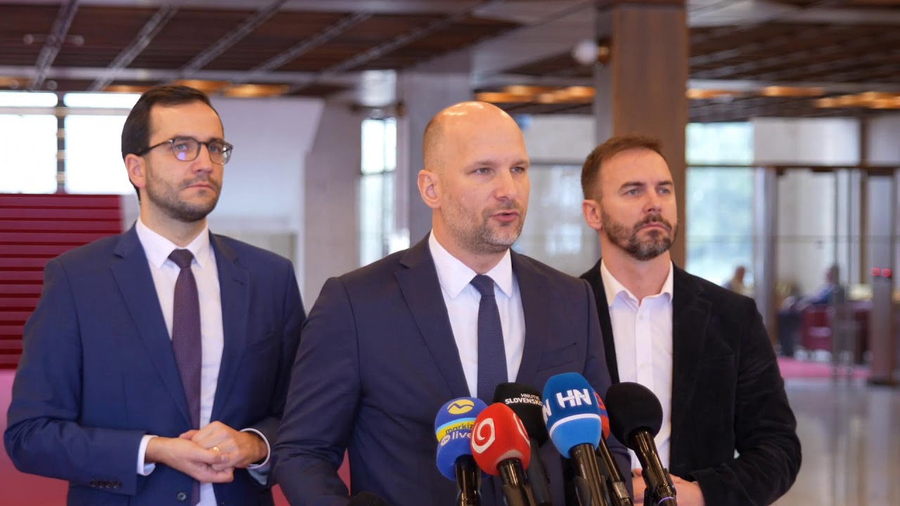 Reakcia na nový Šaškov záchrankový systém a Špinavé praktiky v zdravotníctve