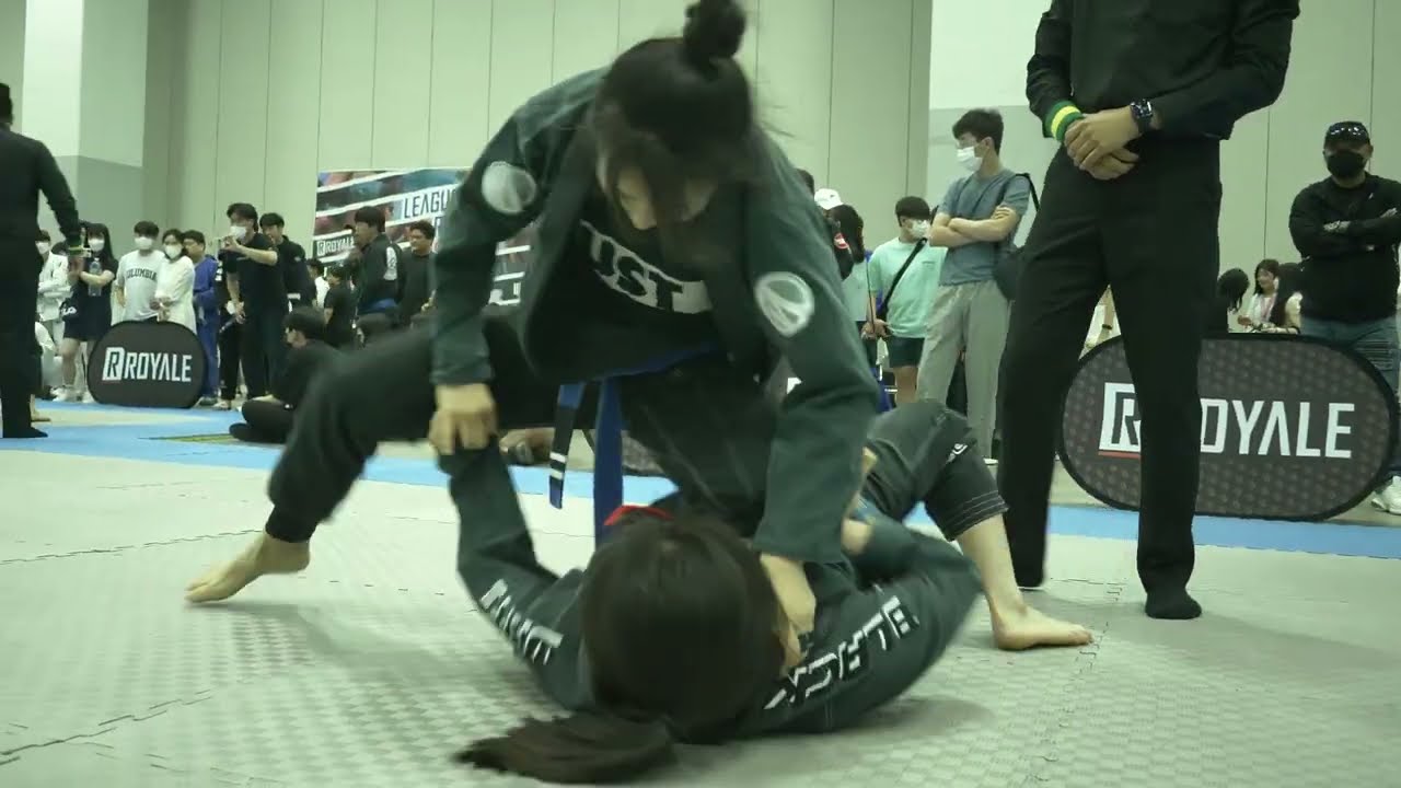 Mat 5-18 임민주 vs 홍예솔 여성부 Blue 어덜트 -64kg 준결승 (리그로얄 부산 05.28)
