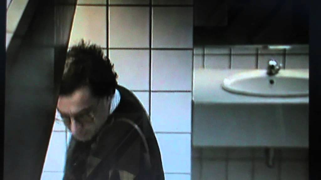 Kid is Too Short for Urinal - Just For Laughs