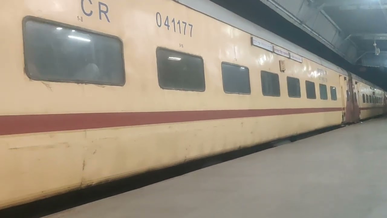 Bhusawal Junction: Train Arrival, Announcements| Samarsata, Amravati, Azad Hind, Nagpur Pune Express