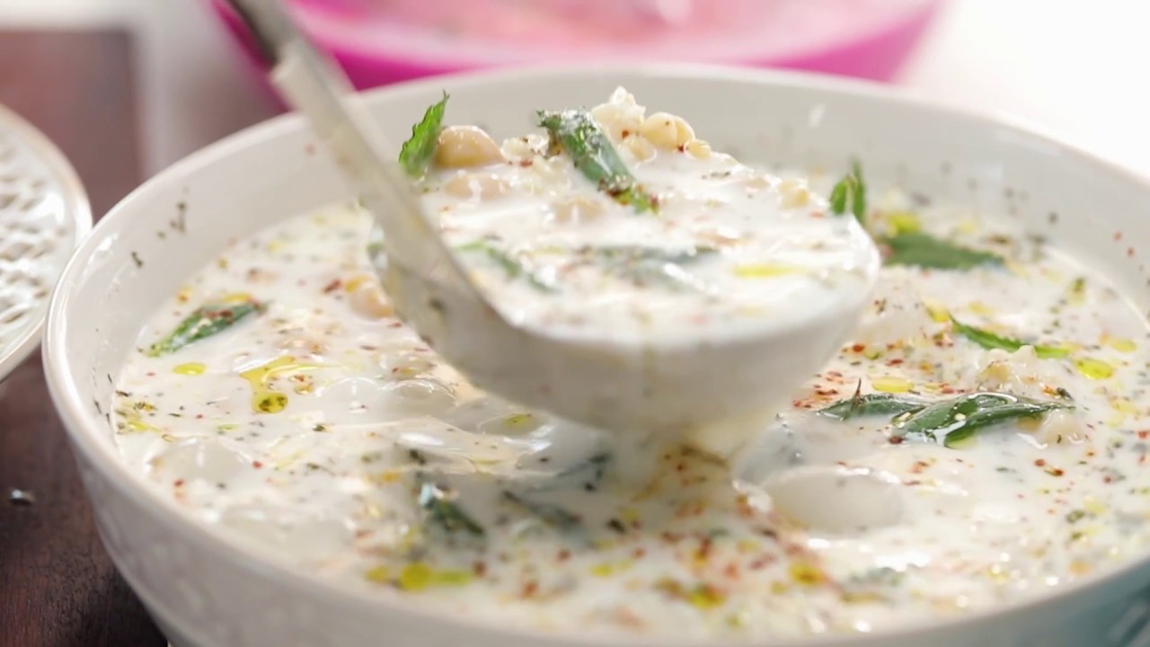 Refika Birgül'den 5 Dakikada 2 Çeşit Ayran Aşı Çorbası Tarifi!