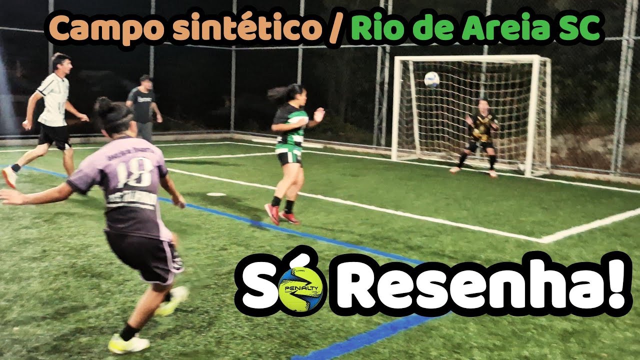 Futebol entre Amigos: Narração Épica no Campo Sintético do Rio de Areia – Santa Catarina!