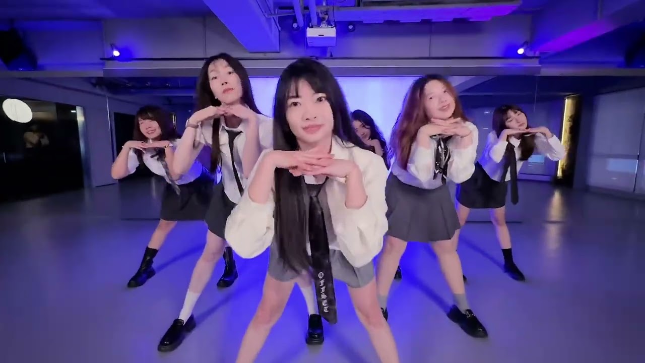 IVE - Love dive cover