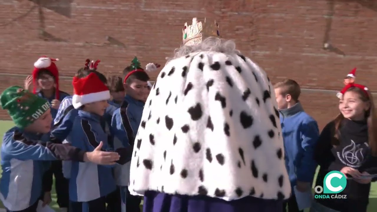 Los Reyes Magos de Oriente visitan el colegio San Vicente de Paúl de Cádiz