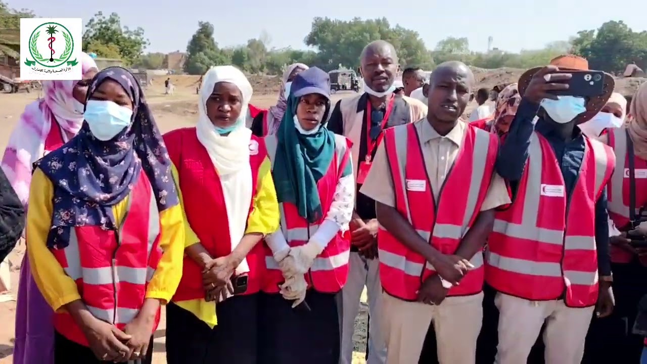 تدشين حملة الإصحاح البيئي لنظافة الخيران وتصريف المياه بولاية القضارف  