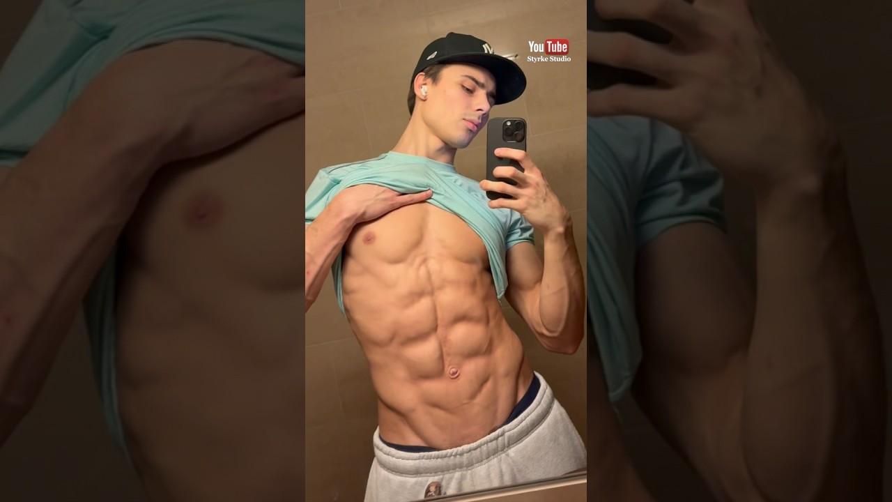 Fitness Model Bodybuilding Shredded Abs Muscle Pump Posing Julian Ogle Styrke Studio #fitness #abs