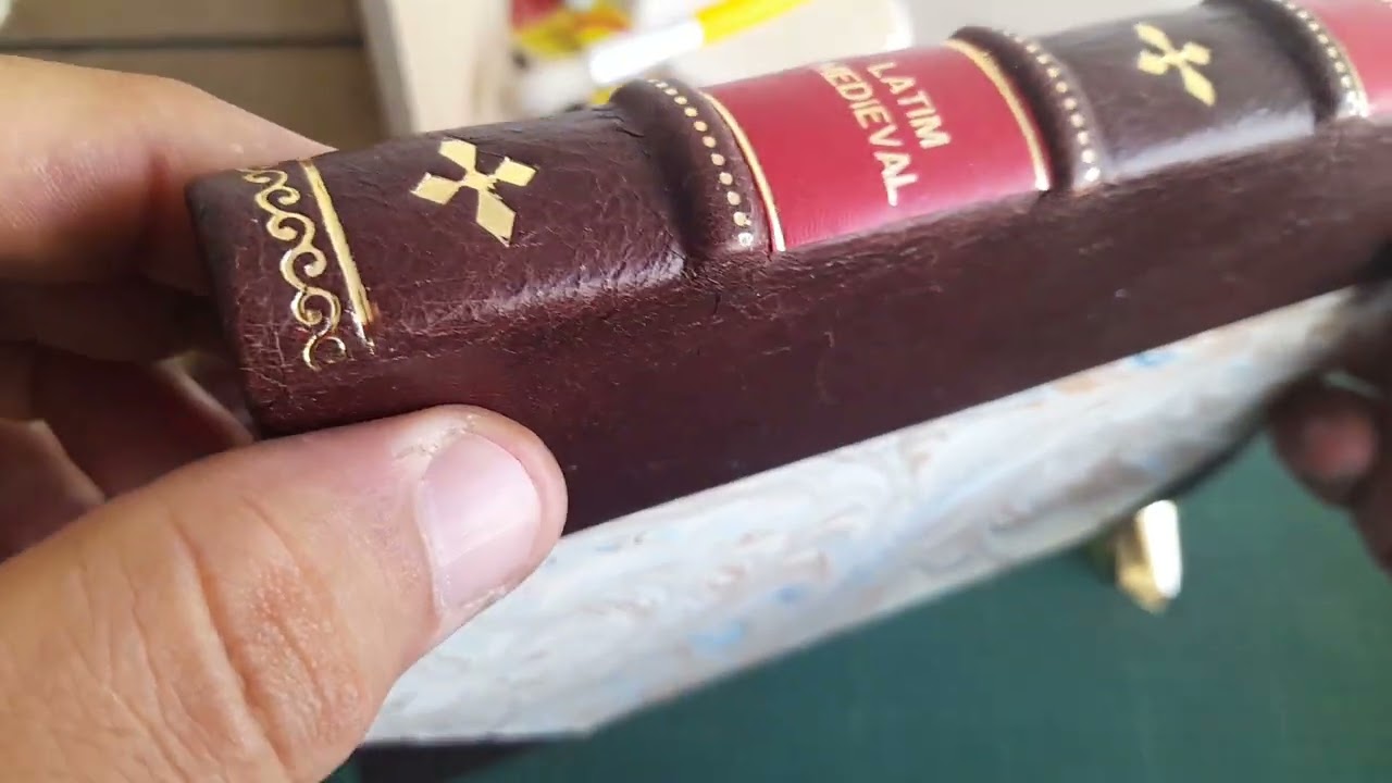 Encadernação em couro (com douração manual) de 