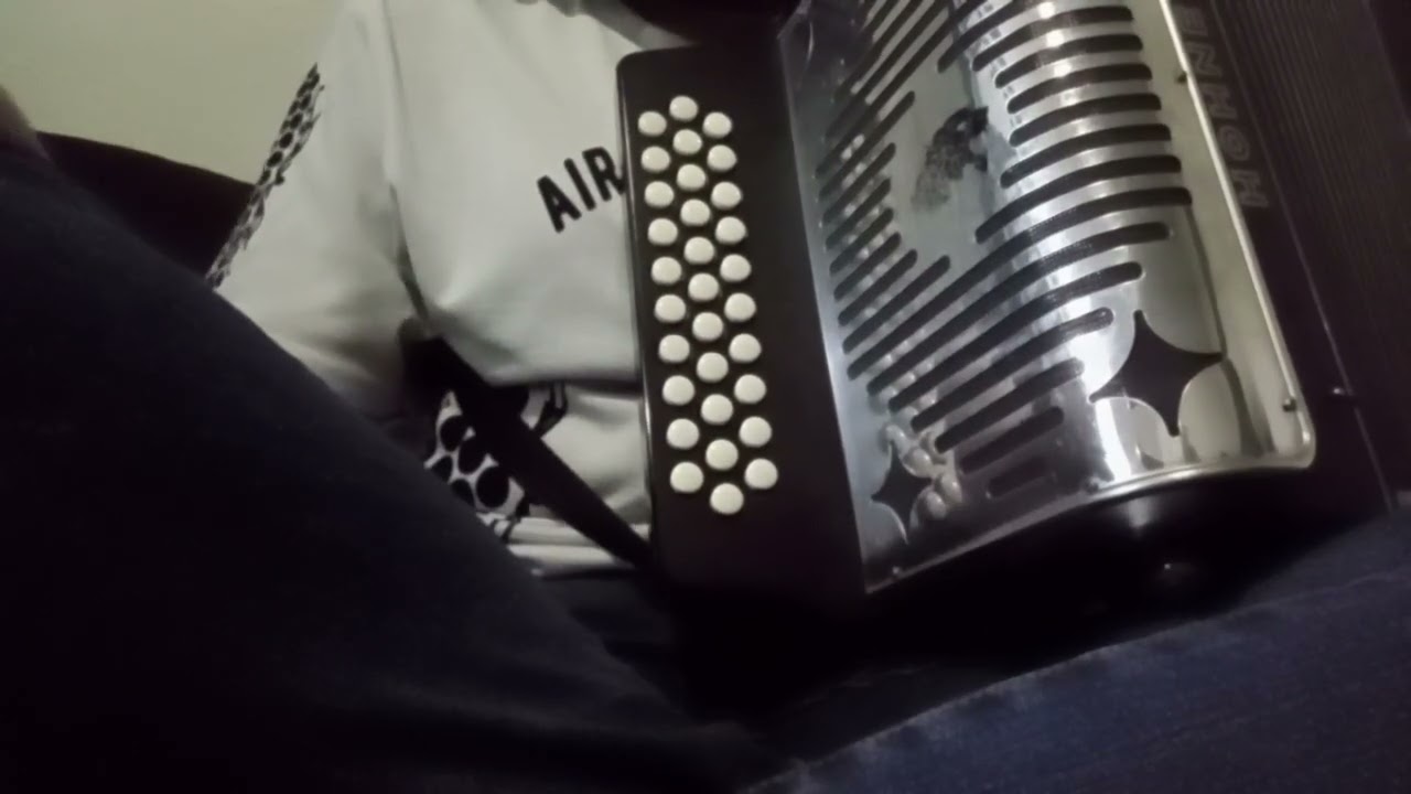 No hay novedad. Acordeón Fa. Tono Lab