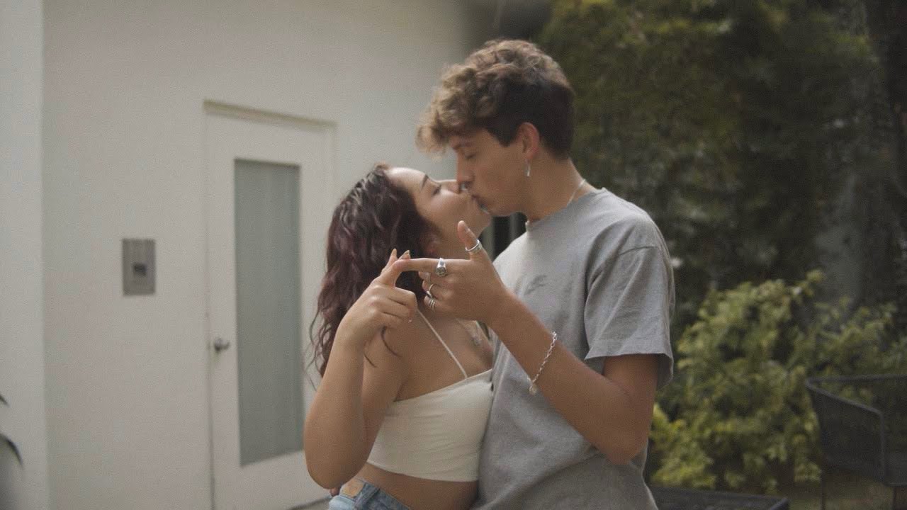Helian Evans - Por Ella (Video Oficial)