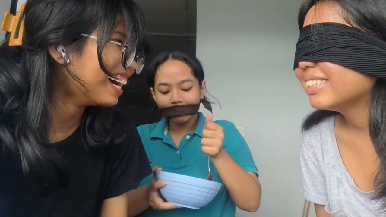 BLIND, DEAF, AND MUTE CHALLENGE MEMBUAT ES KEPAL MILO (NGAKAK BAT JER)