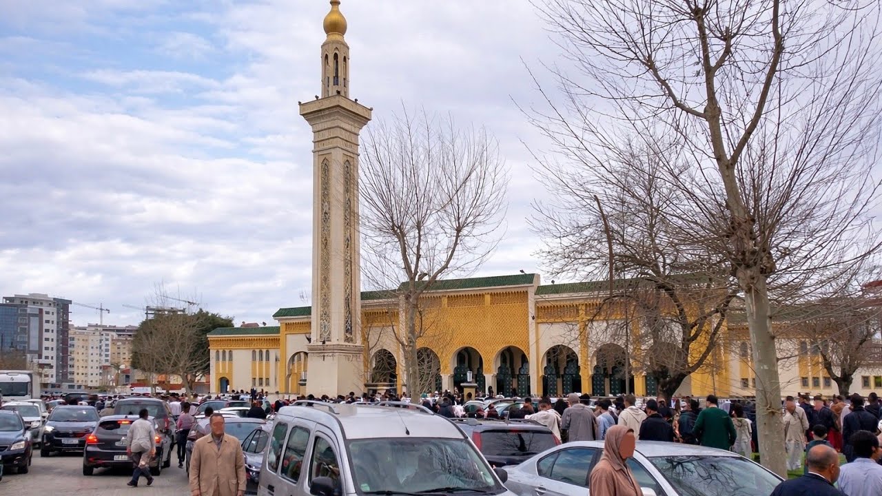جولة في مدينة طنجة الى مسجد السوريين | شاهد أجواء عيد الفطر 🕌🌙