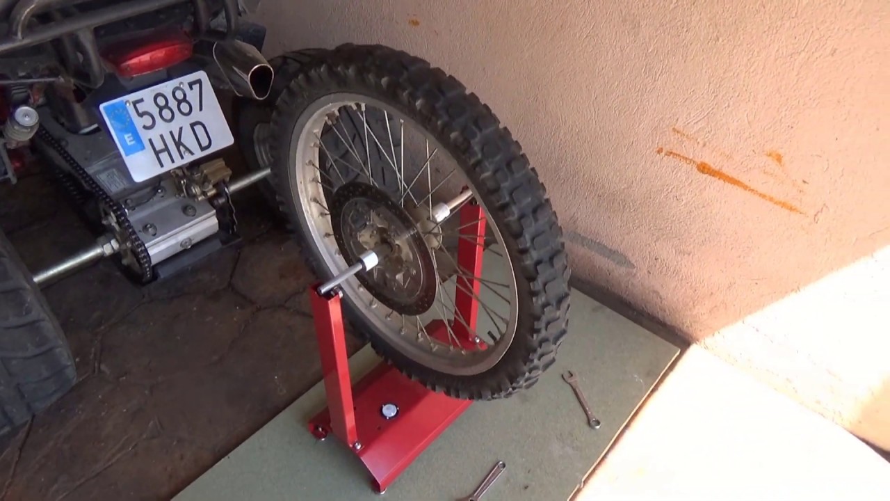Cómo equilibrar las ruedas de la moto en casa. Como instalar el equilibrador.