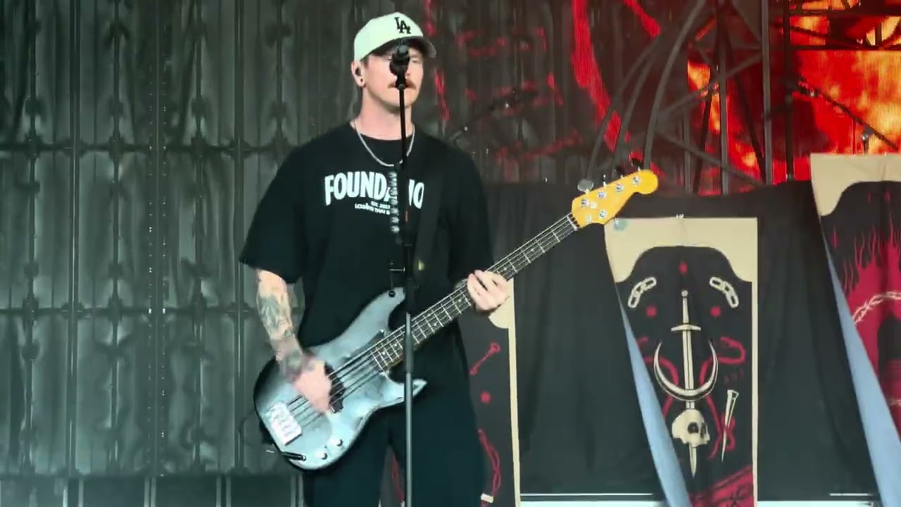 The Amity Affliction - Drag The Lake live at Summer of Loud in Clarkston, MI 7/16/25
