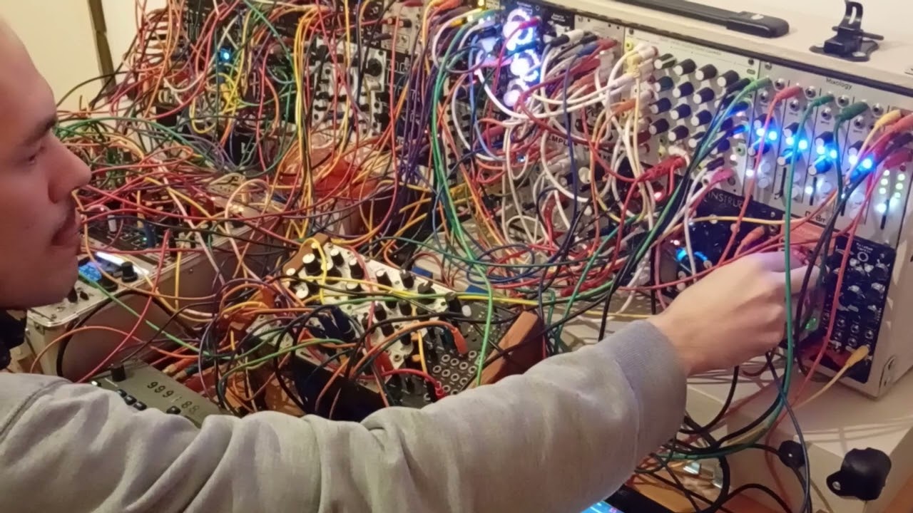 1hr non improvised liveset modular techno