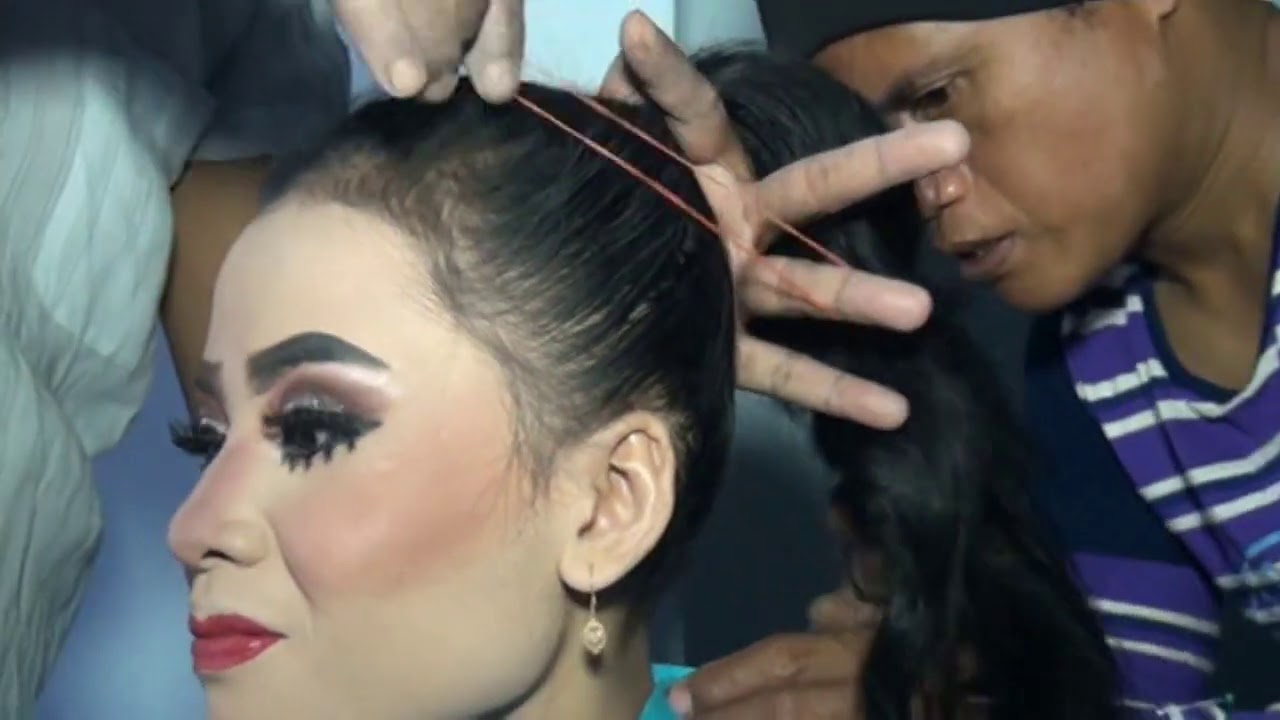 Tutorial Make Up Wedding Di Kampung yang MUA nya di Dominasi Para Pria Part 2