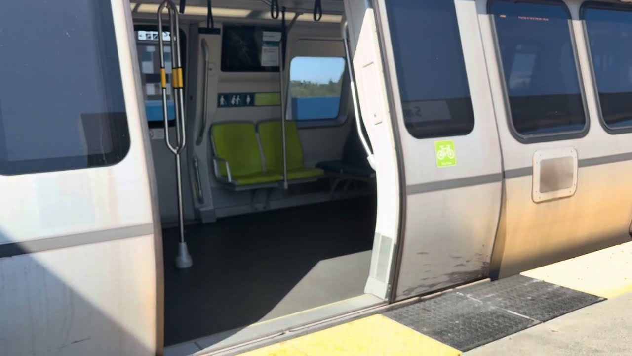 Railfanning San Leandro bart 