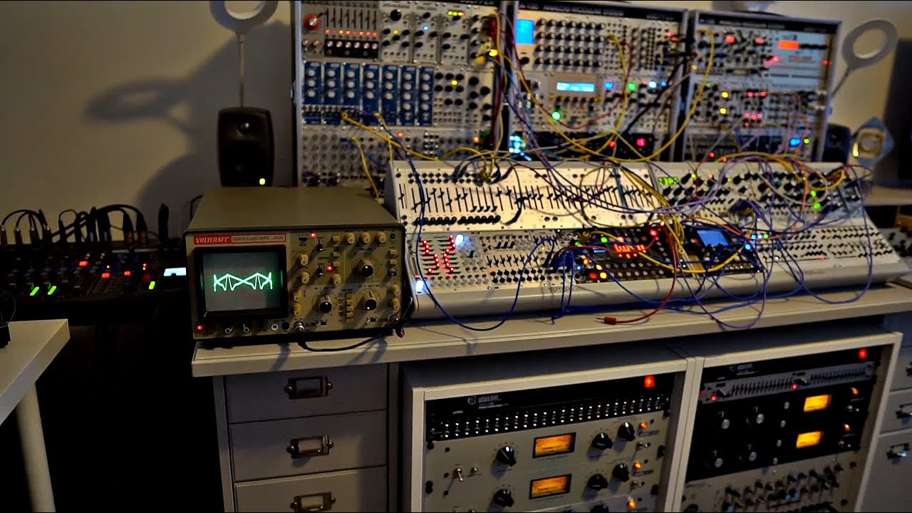 Silent Strike - Oscilloscope Play