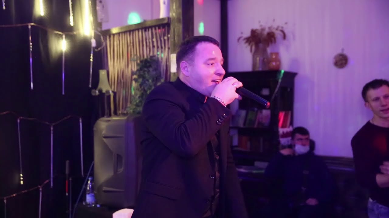 Сергей Завьялов - в белой фате