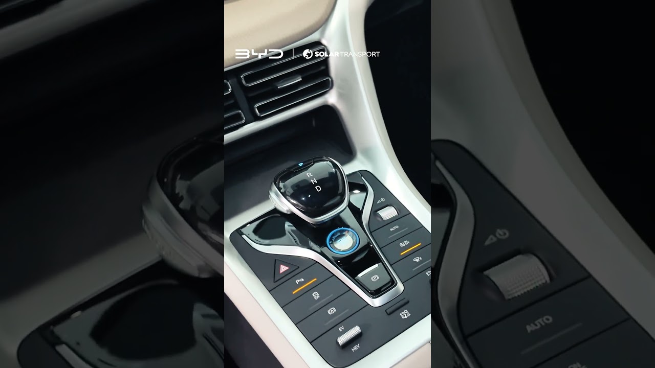 Inside the BYD Sealion 5 DMi