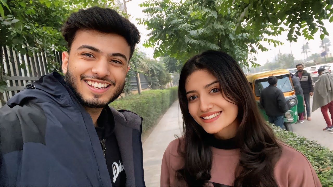 Aaj bahr ghumne ja rhe hai 😍