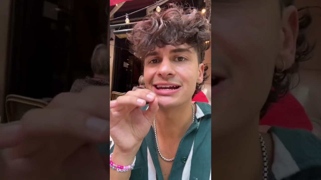 hotdog review in the gay district in Paris 🌭#solotravel #paris #olympics #gay #hotdog