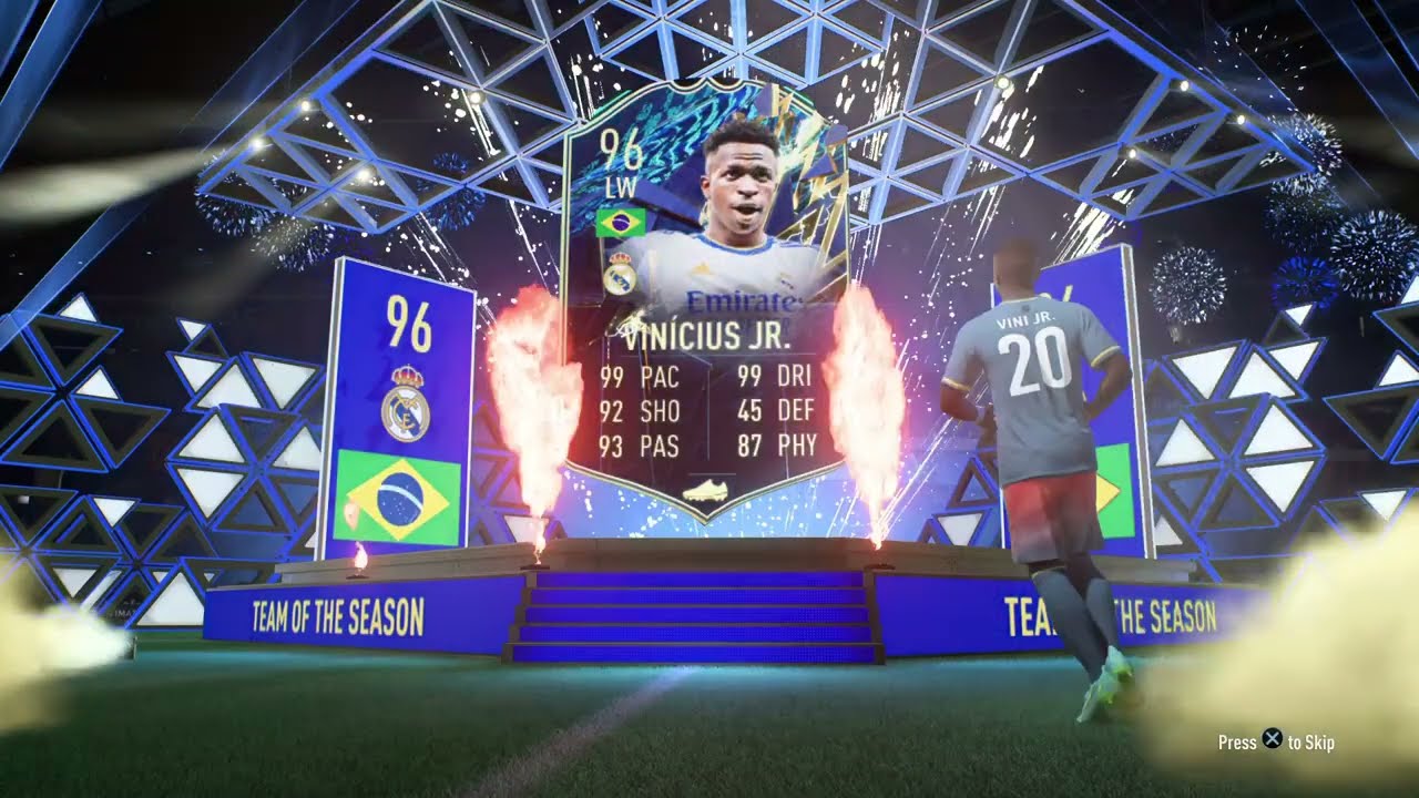 Packing tradable TOTS Vinicius Jr | FIFA 22