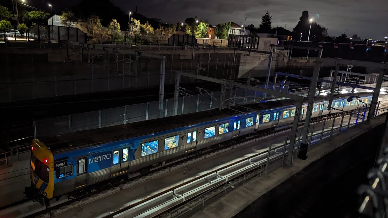 Comeng Entering The Metro Tunnel