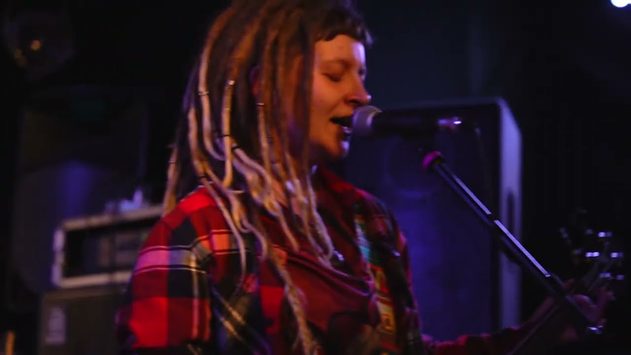 ДЕВУШКА ИЗ КРЮКОВО (live @Sklad_No_3)