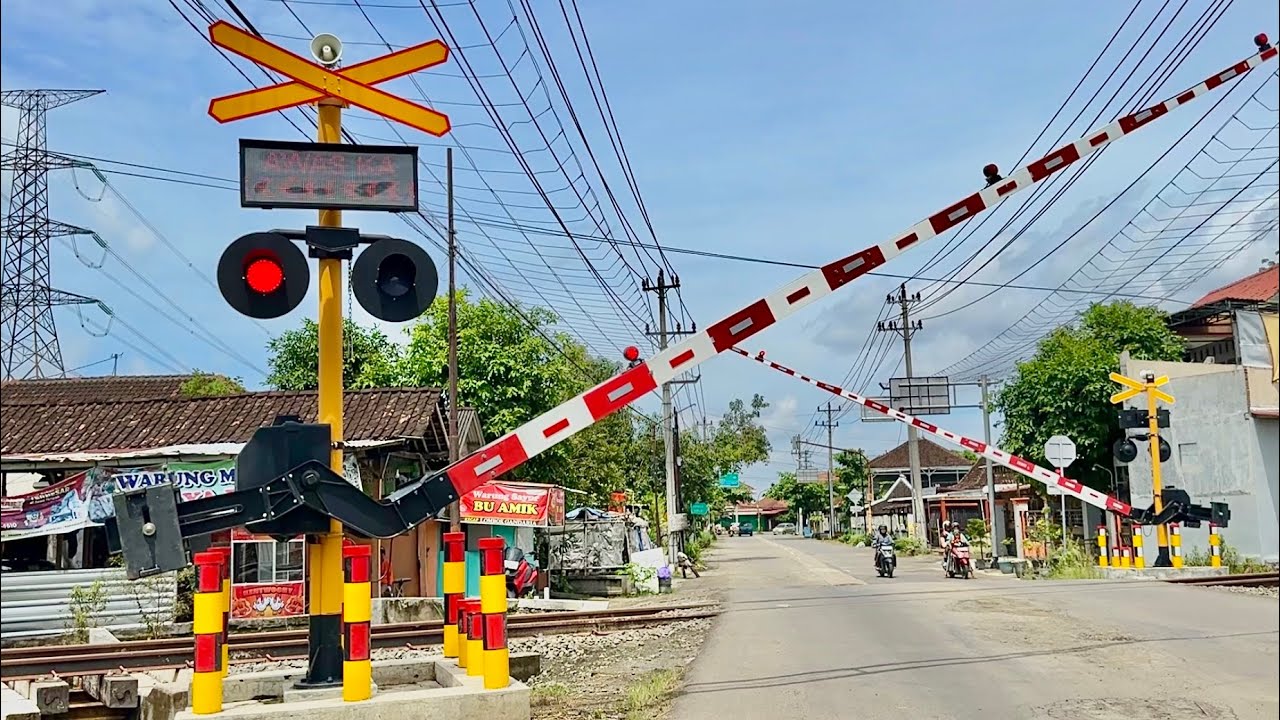 TERBARU! Perlintasan Kereta Api Songgorunggi Sukoharjo, Jawa Tengah
