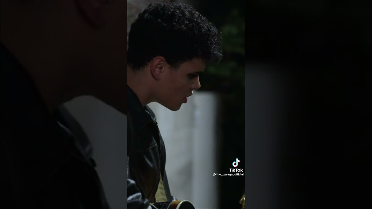 הגראז: רק תסלחי (אלעד שר לנועה)