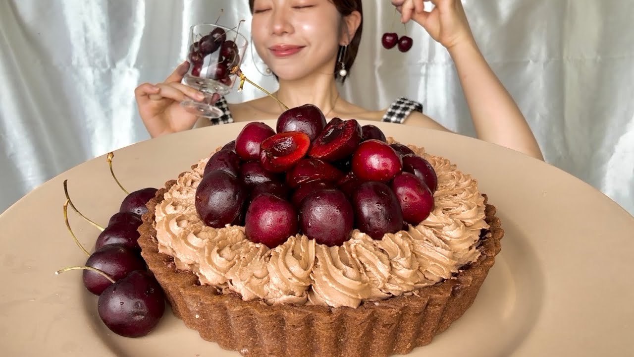 【咀嚼音/ASMR】アメリカンチェリーのタルトを食べる動画🍒🍫🍒〜旬のものは旬のうちに〜【eatingsounds】