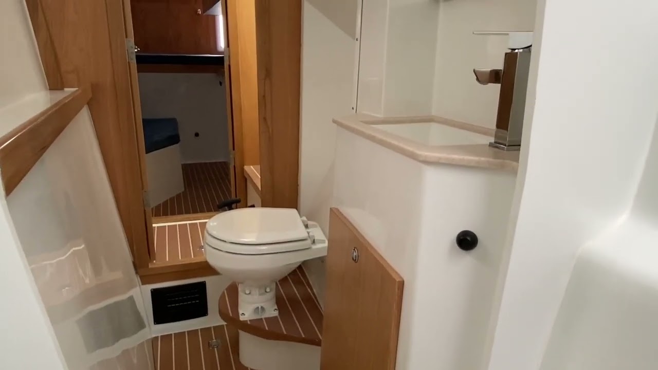 Broadblue 346 interior walkaround