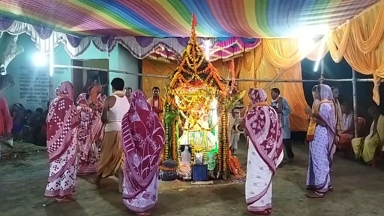 ନୂହାଢି , ଏରସମା ର ମା ମାନଙ୍କ ର କୀର୍ତ୍ତନ ପରିବେଷଣ