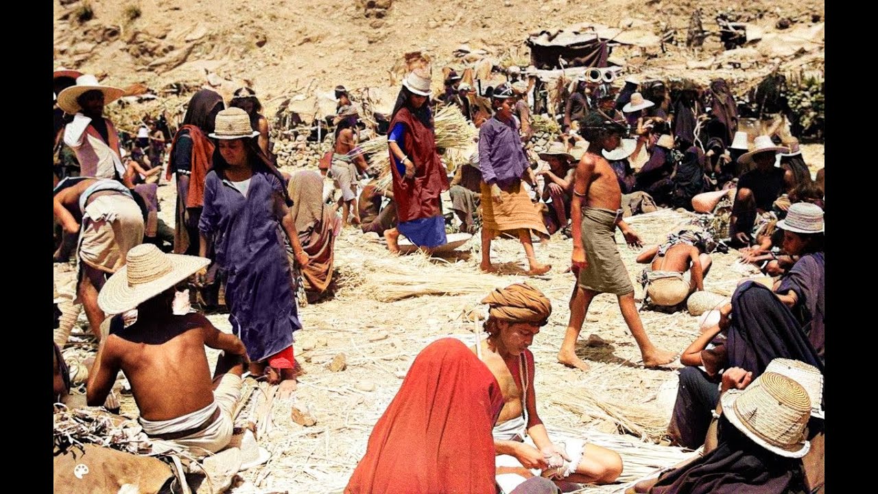 منطقة جازان الداير جبال فيفا سوق عيبان 1945م تم تلوين الصور من قبل قناتي  العصر الذهبي