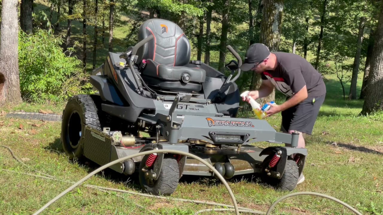 Best cleaner for your mower? Let’s find out!