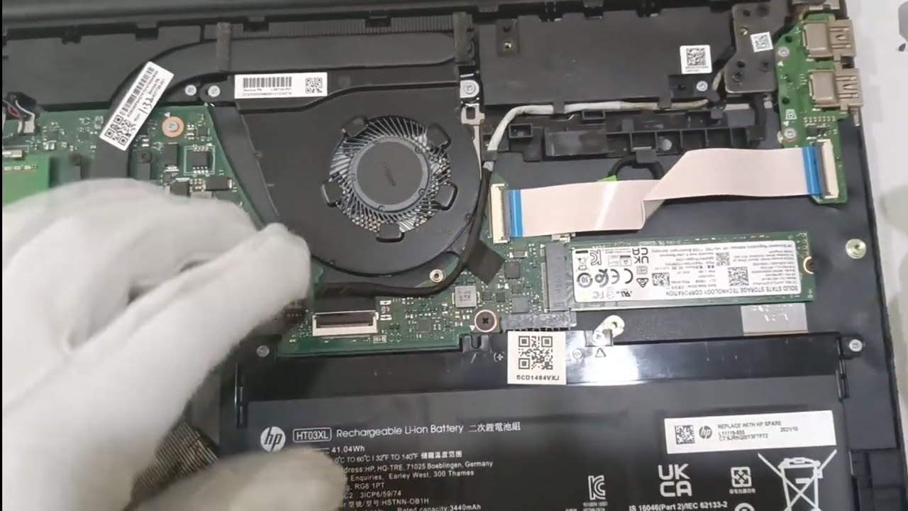 Disassembly Hp Laptop 15 ef2000 AMD R5-5500U, 8 GB de RAM, 128 GB SSD.