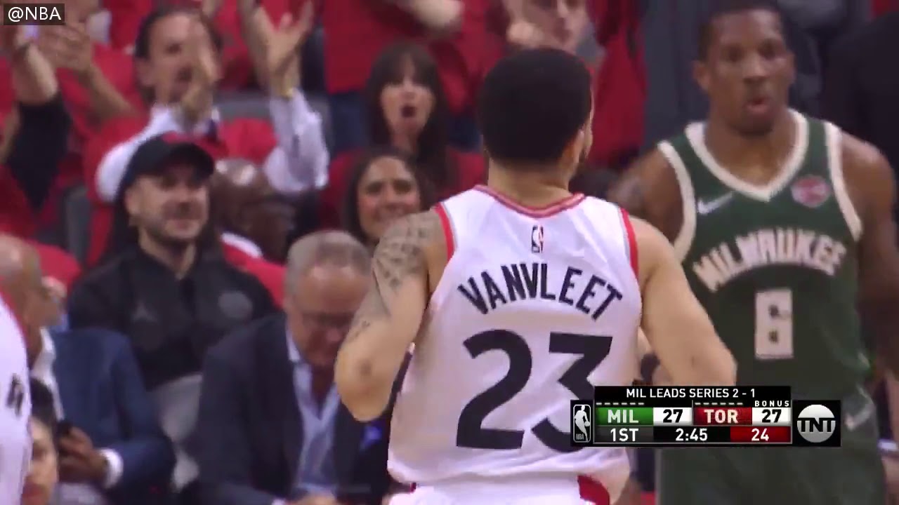 【范弗里特东决集锦】范弗利特展现范乔丹本质 NBA朝他看齐