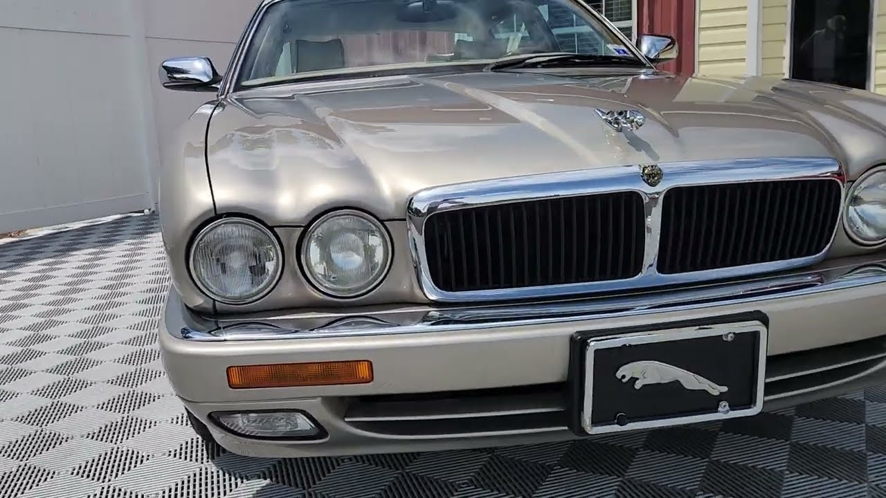 AMAZING 1996 Jaguar XJ12 One Owner 26k miles... Perfect Topaz over Cream