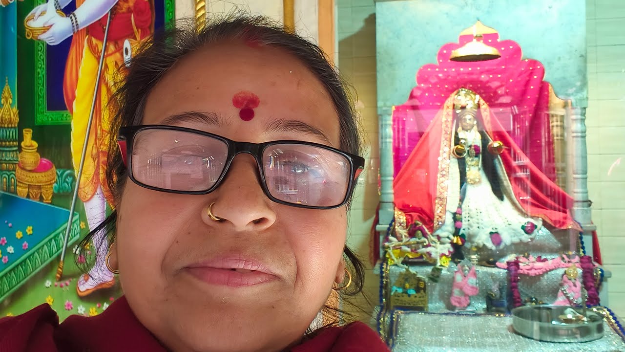 आ जाओ जी तुलसी माता की आरती में आप सबका स्वागत है भगवान नारायण सब पर कृपा बनाए रखे