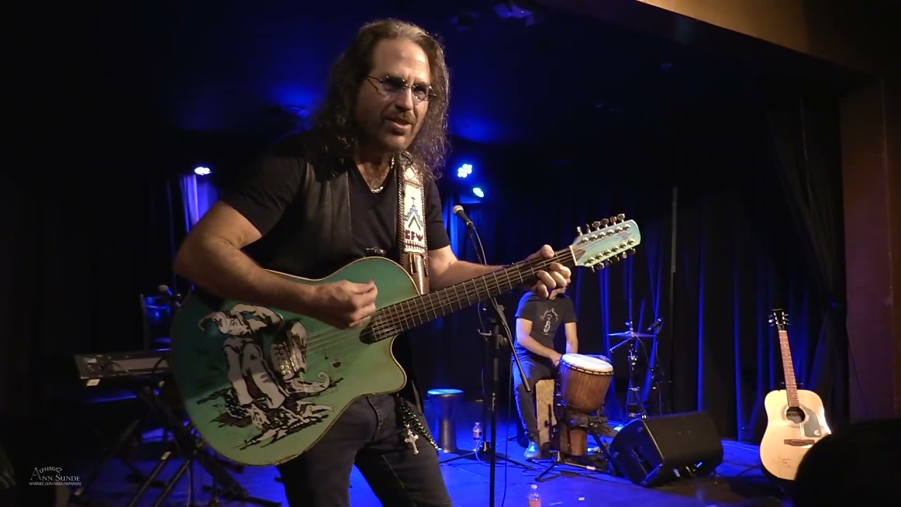 Kip Winger acoustic at The Federal Bar in Noho