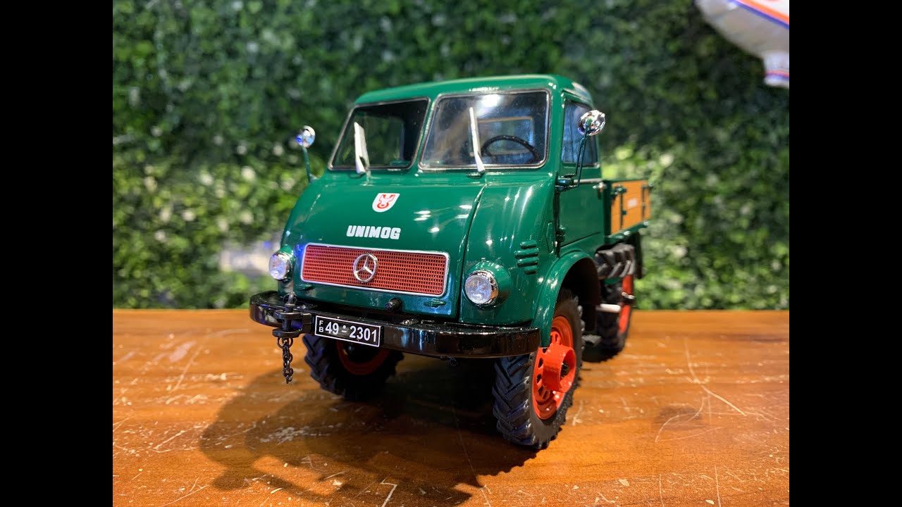 1/18 Schuco Mercedes-Benz Unimog 401 450016700
