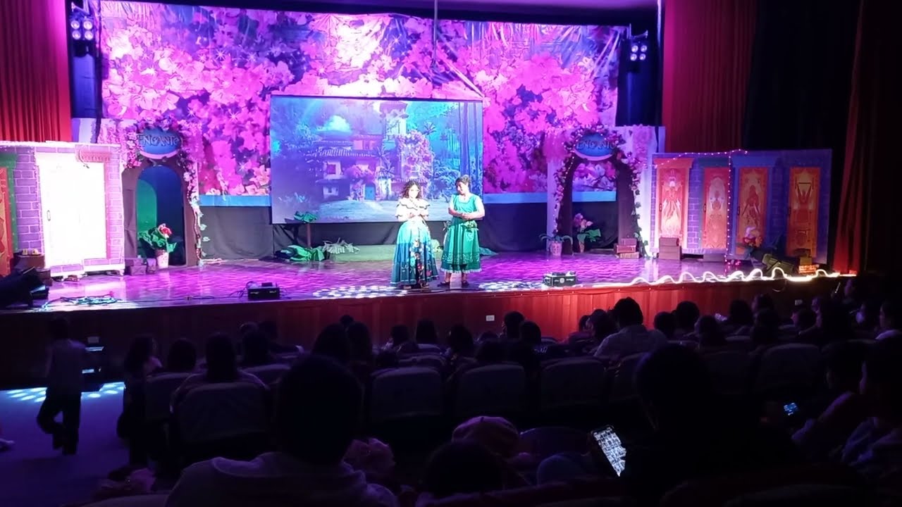 SHOW DE ENCANTO - La familia Madrigal - con Magu y Magi