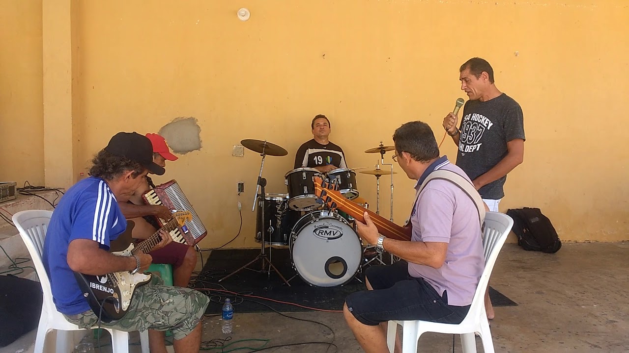 Primeiro ensaio da banda Tony som a lenda de Groairas depois de 24 anos a lenda está de volta comdos