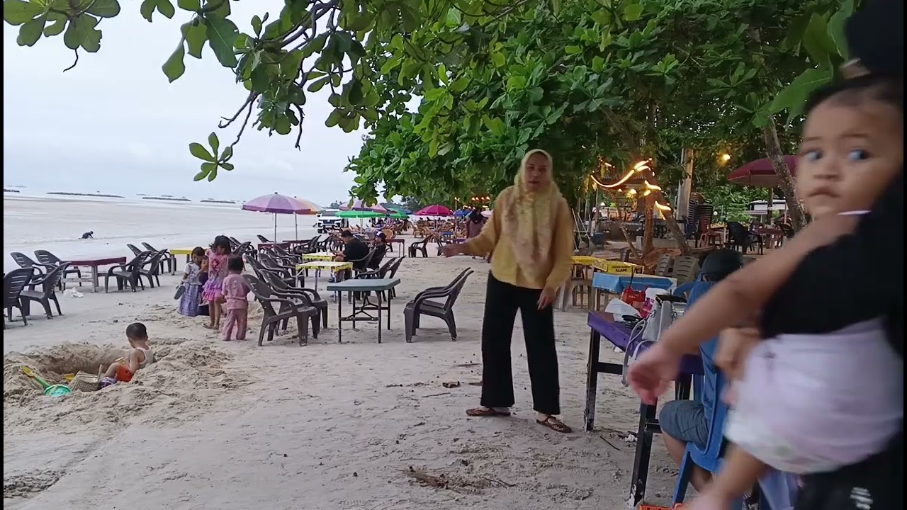 SENJA DI PANTAI PASIR PADI PANGKALPINANG