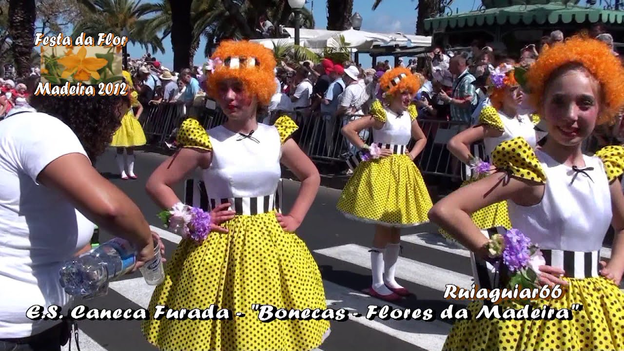 Cortejo Integral da Festa da Flor na Madeira Funchal 2012. Flower Festival Parade Madeira Island.