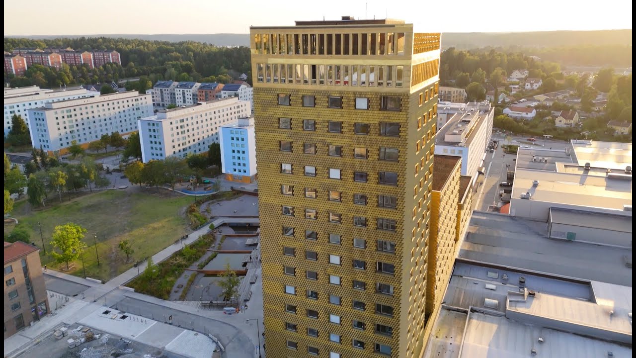 Upplands Väsby, Guldhuset, H265 QT