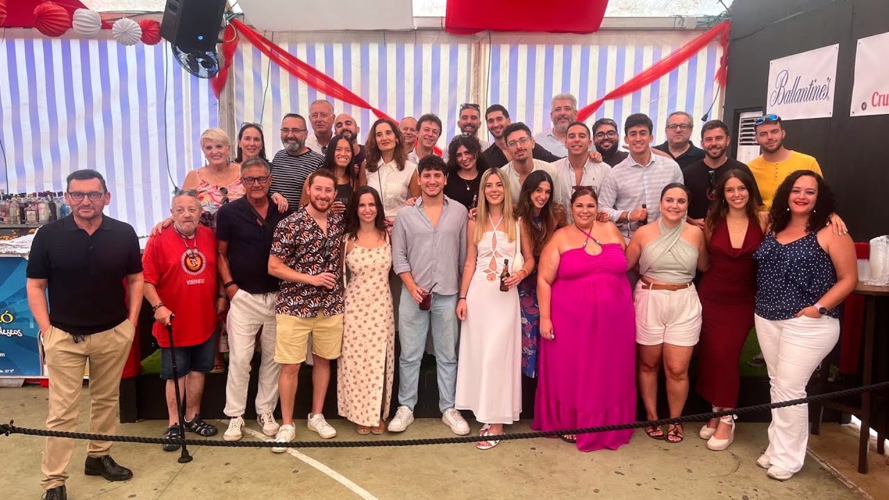 La Prensa de Melilla brinda por el reencuentro en su tradicional comida de Feria