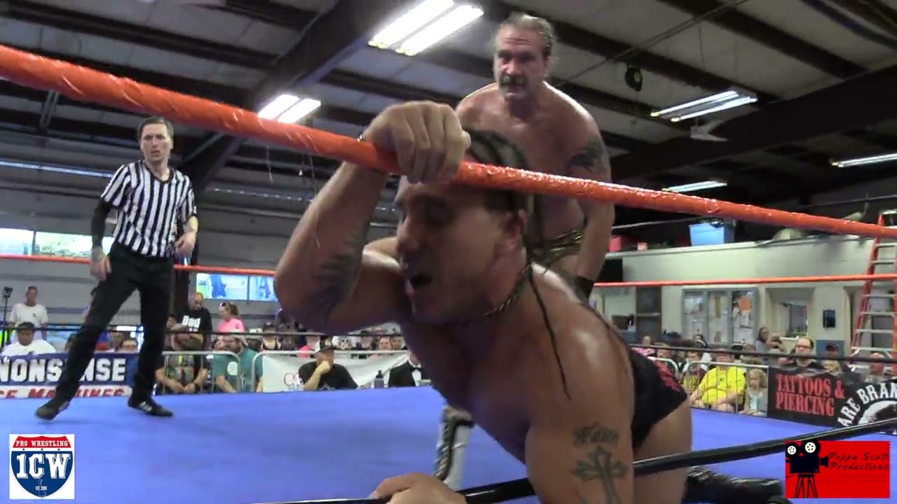 1CW 8-6-22 Silas Young vs Chris Wylde