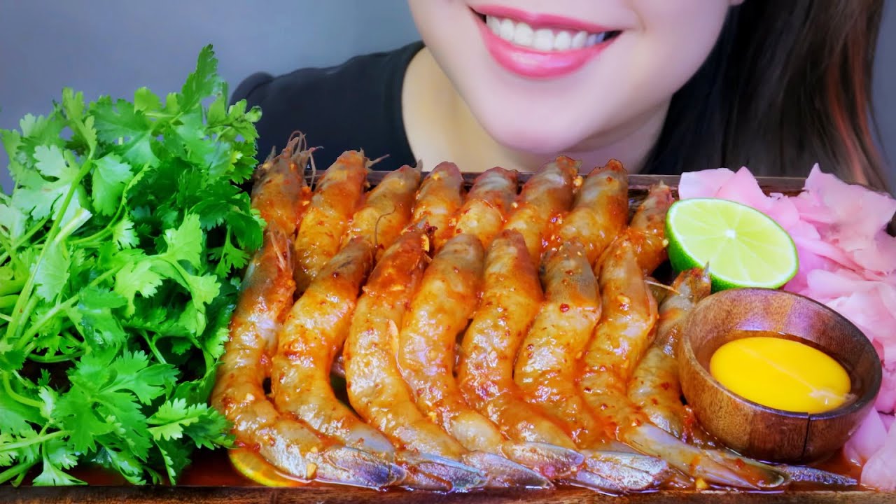 ASMR SPICY RAW SHRIMPS EATING SOUNDS | LINH-ASMR